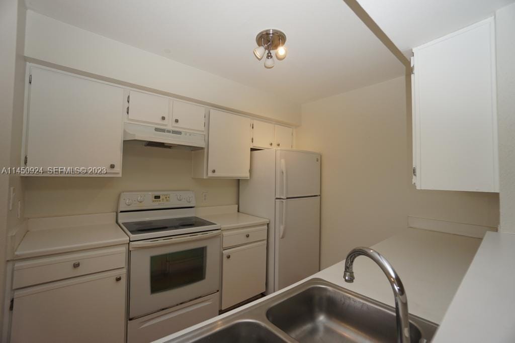 2667 NW 33rd Street 2416, Oakland Park, FL 33309 photo 16