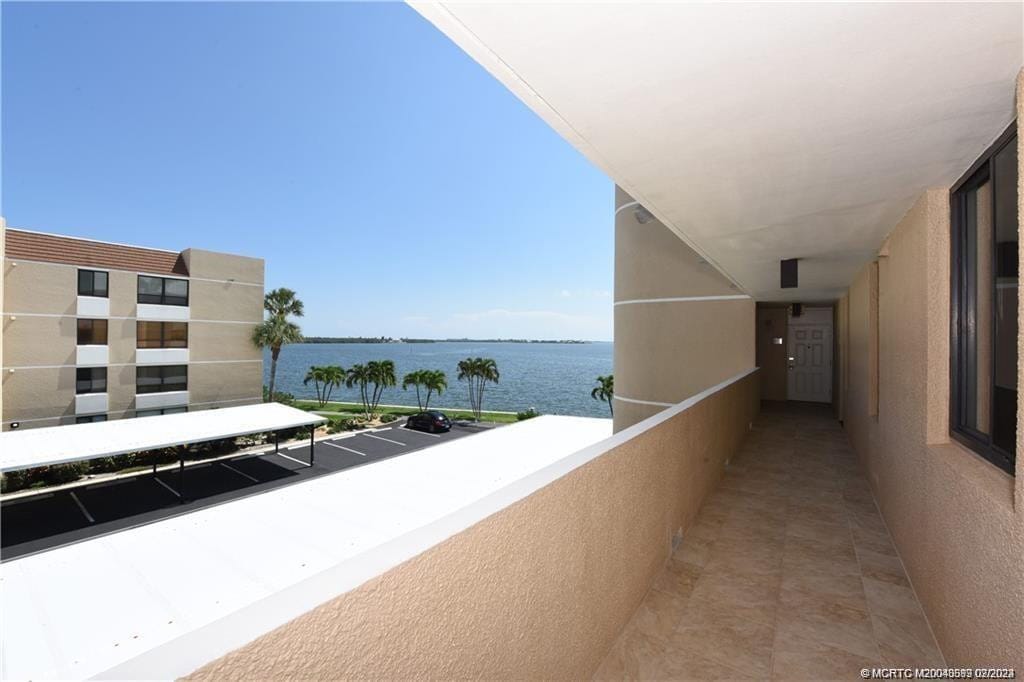 3442 NE Causeway Boulevard 302, Jensen Beach, FL 34957 photo 4