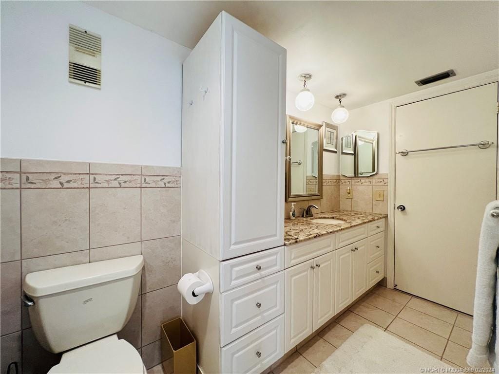 3442 NE Causeway Boulevard 302, Jensen Beach, FL 34957 photo 8