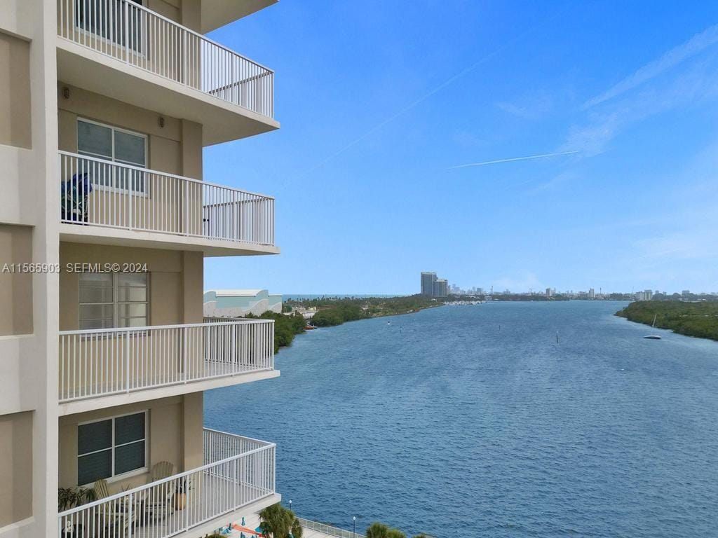 300 Bayview Drive 906, Sunny Isles Beach, FL 33160 photo 2