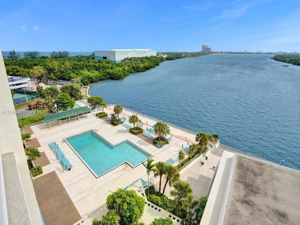 300 Bayview Drive 906, Sunny Isles Beach, FL 33160 photo 15