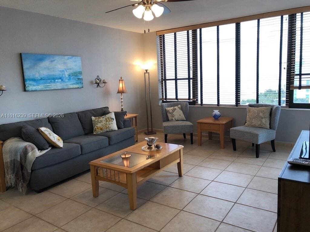 3505 S Ocean Drive 1115 — photo 4