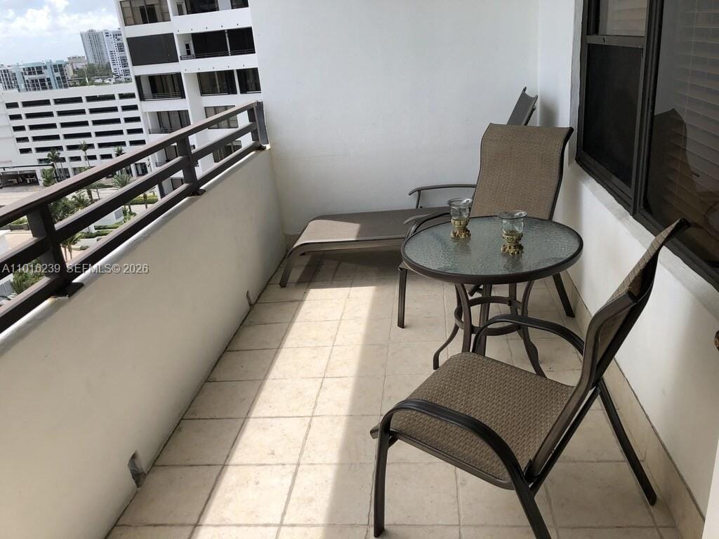 3505 S Ocean Drive 1115 — photo 9
