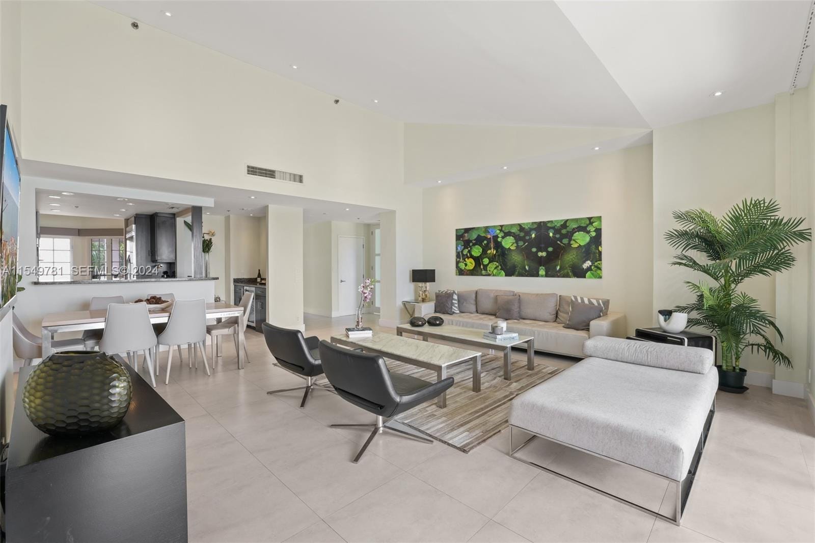 2442 Fisher Island Drive 5402, Miami Beach, FL 33109 photo 2