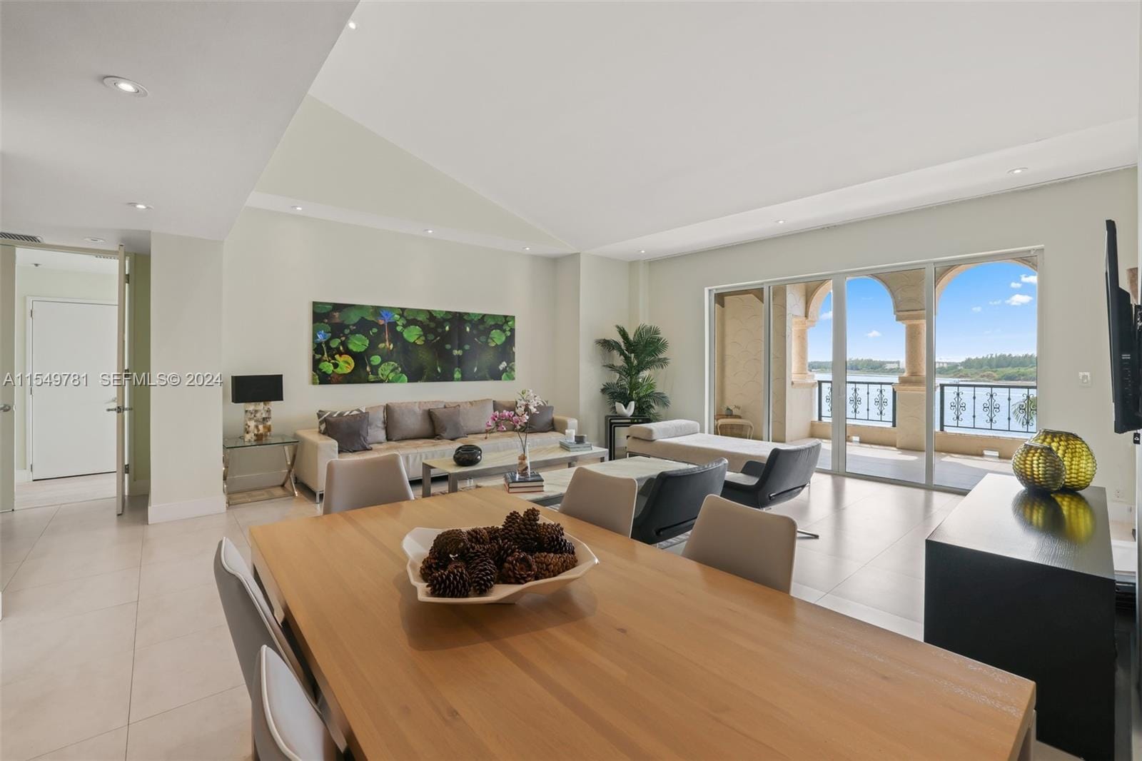 2442 Fisher Island Drive 5402, Miami Beach, FL 33109 photo 5
