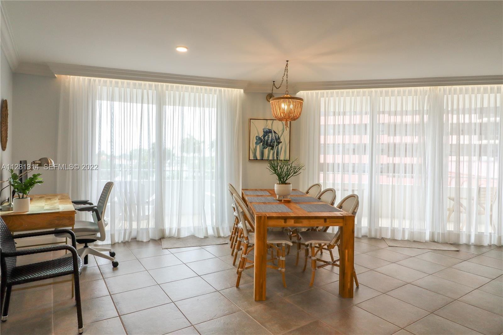 5161 Collins Avenue 404 — photo 3