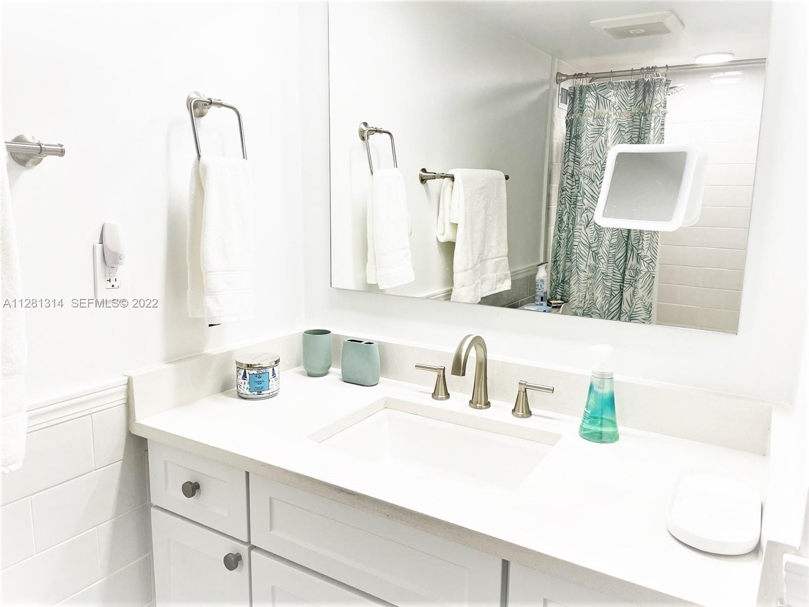 5161 Collins Avenue 404 — photo 10