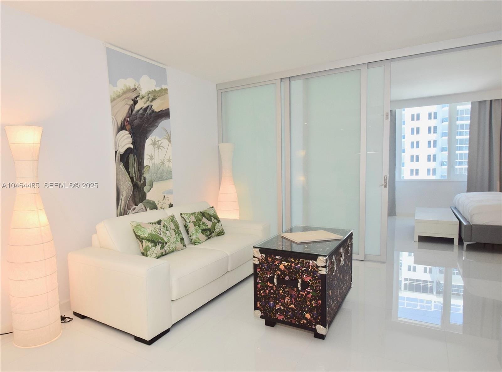 2301 Collins Avenue 815/814 — photo 12