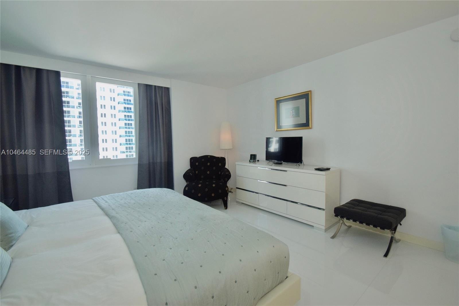 2301 Collins Avenue 815/814 — photo 9