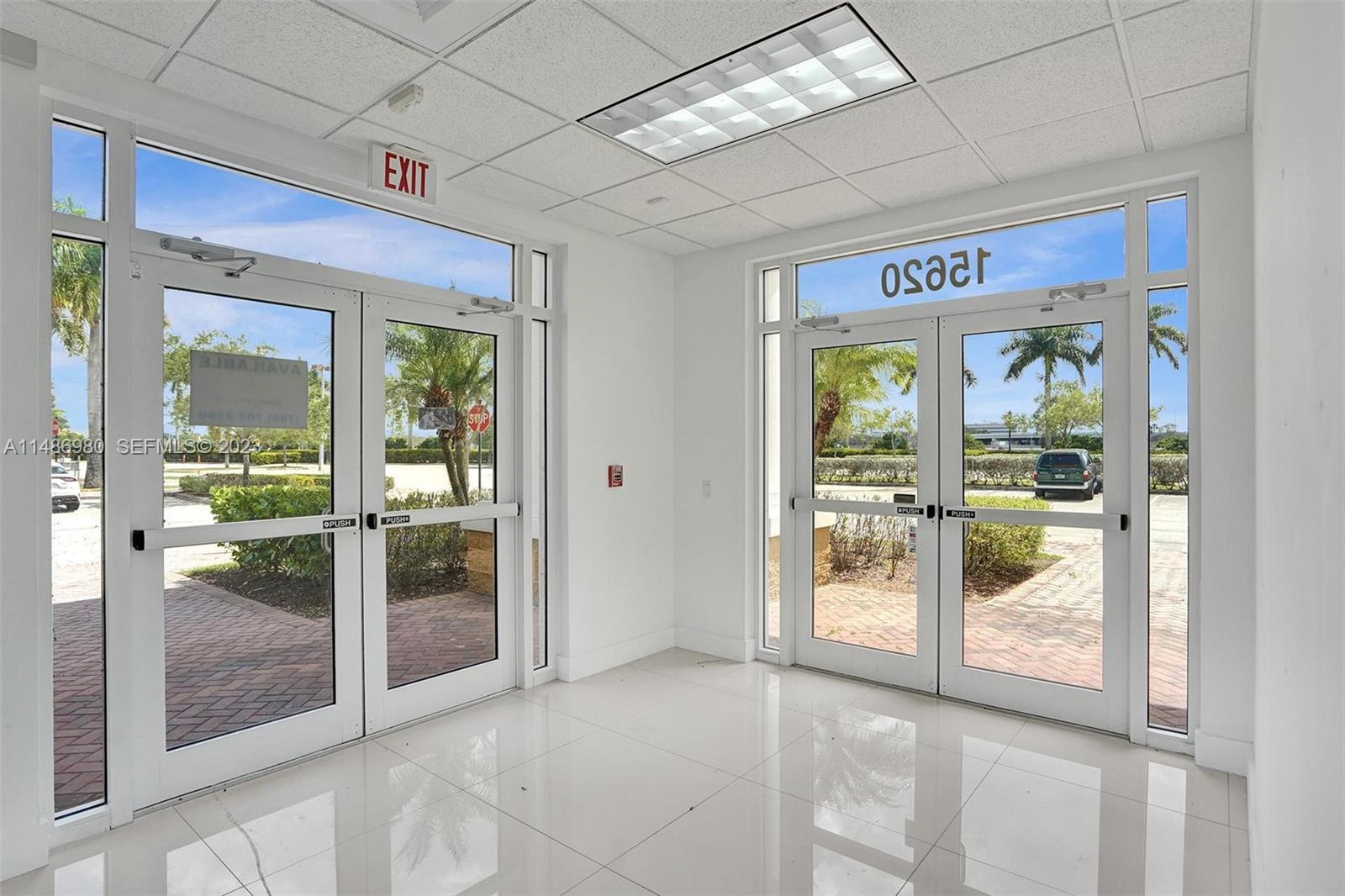 15620 SW 29th Street, Miramar, FL 33027 photo 2