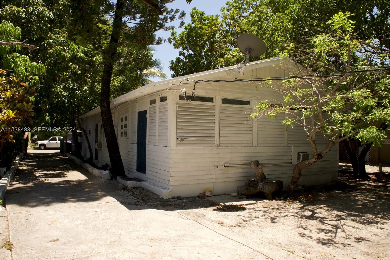 1021 NW 4th Street, Miami, FL 33128 photo 3