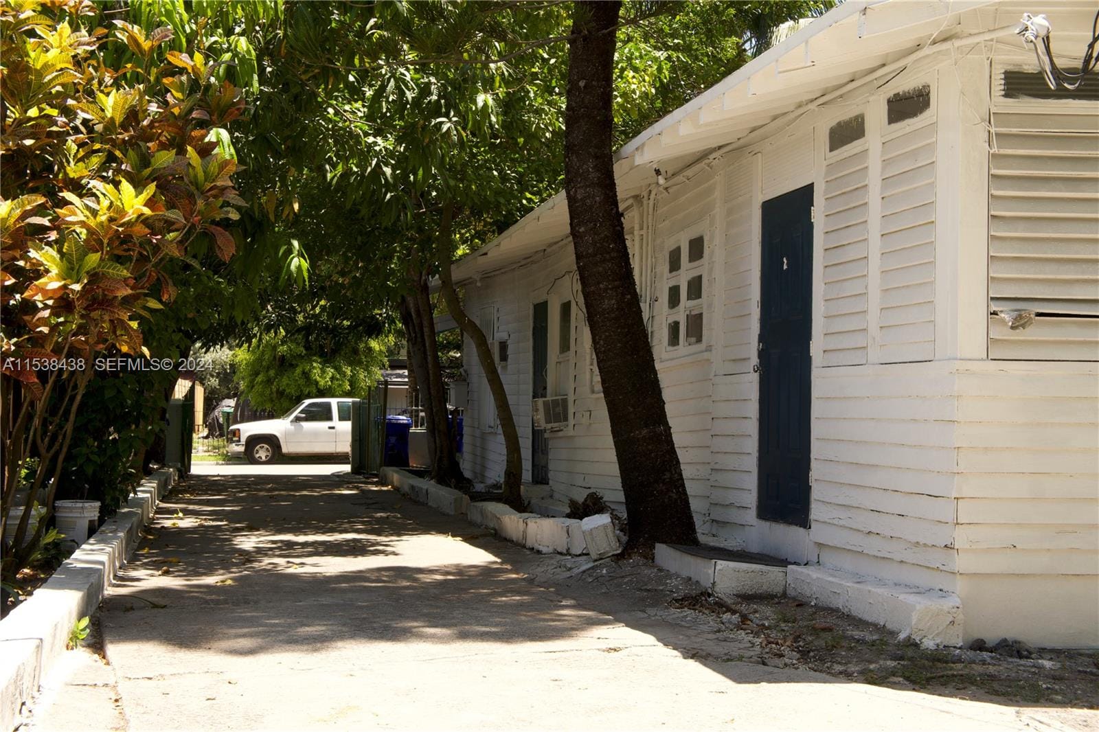 1021 NW 4th Street, Miami, FL 33128 photo 5