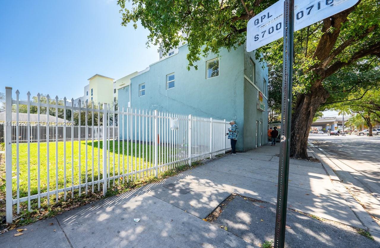 1525-27 NW 3rd Avenue, Miami, FL 33136 photo 11