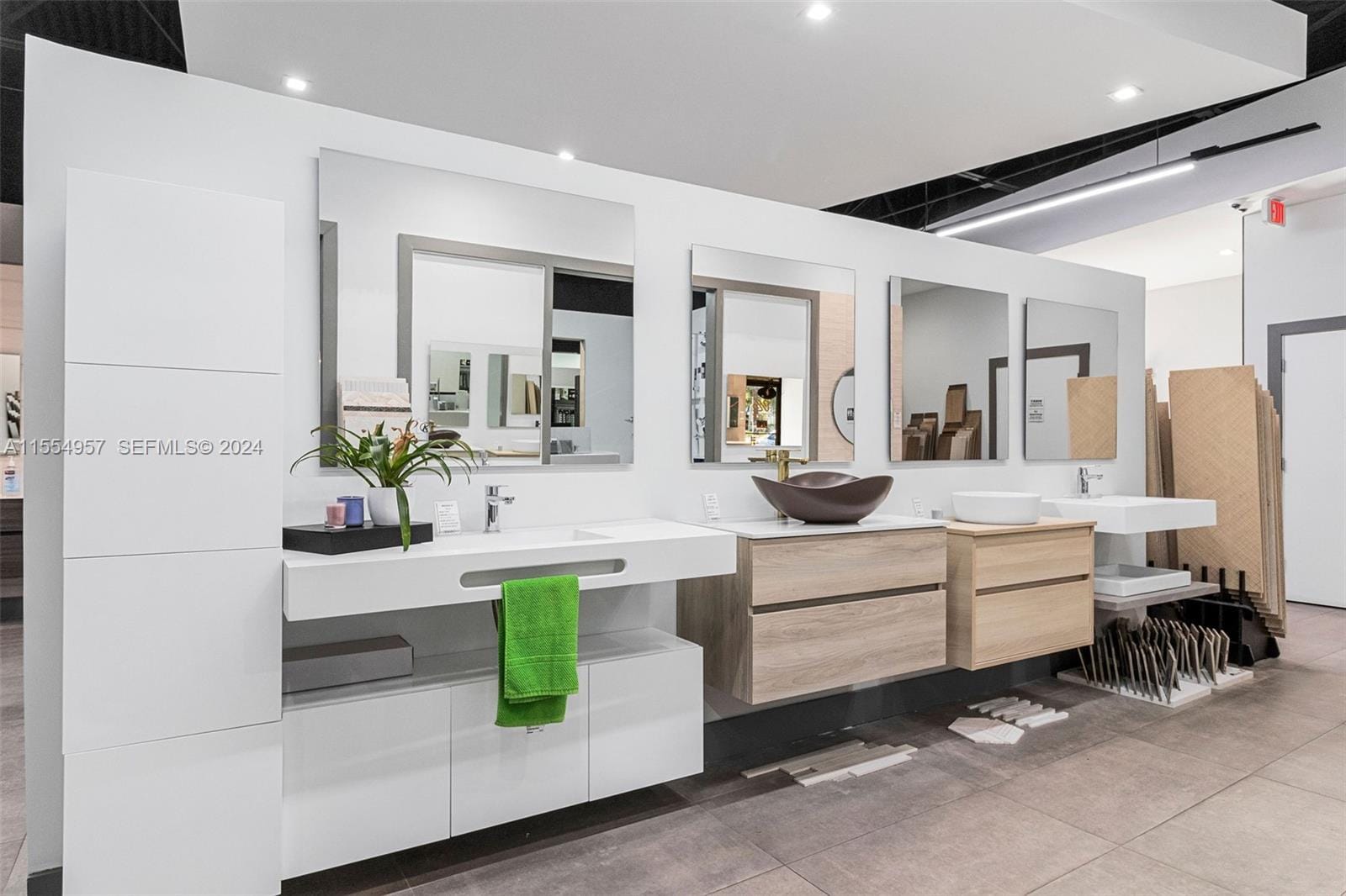 Bath Vanities/accessories And Flooring — photo 11