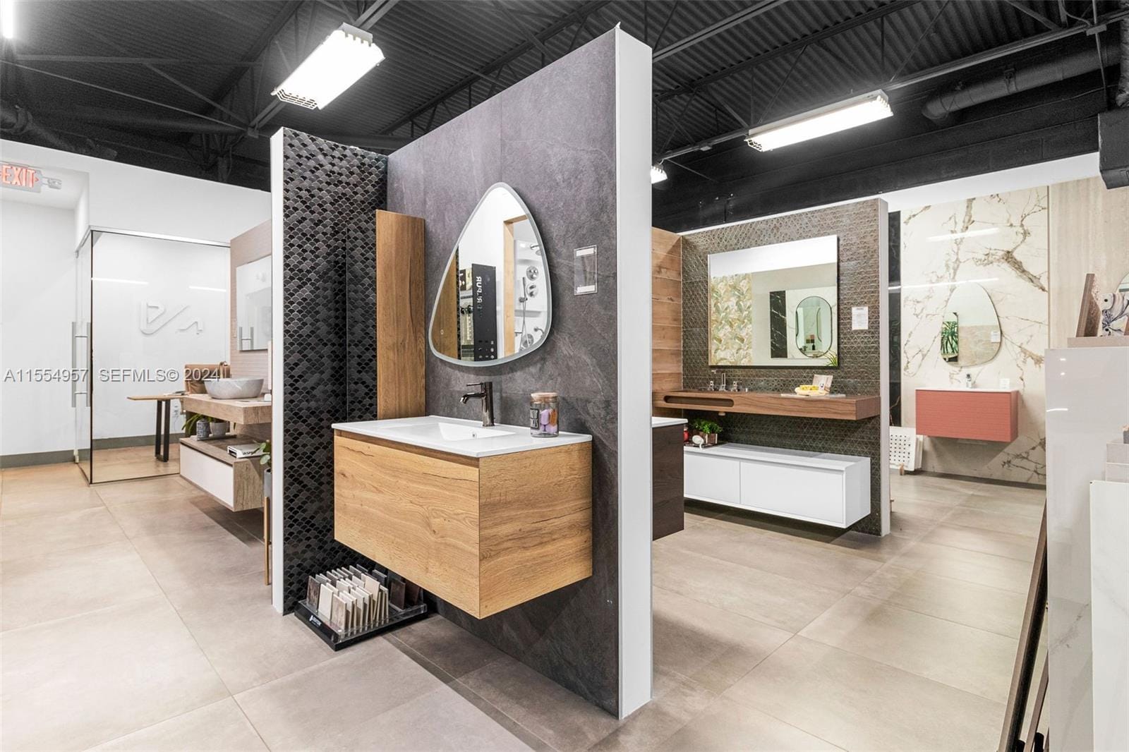 Bath Vanities/accessories And Flooring, Doral, FL 33122 photo 18