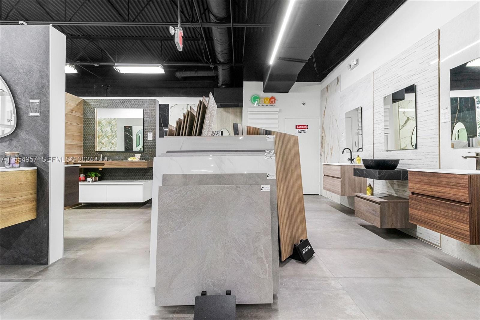 Bath Vanities/accessories And Flooring, Doral, FL 33122 photo 19