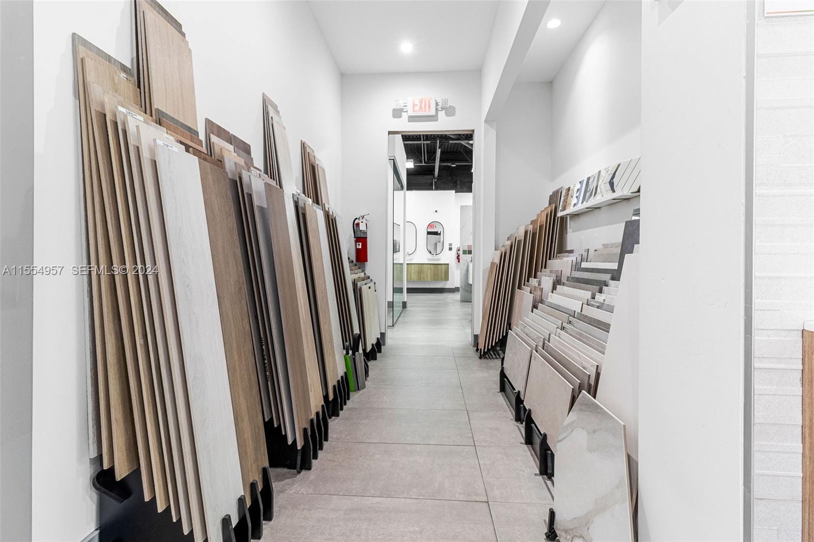 Bath Vanities/accessories And Flooring, Doral, FL 33122 photo 23