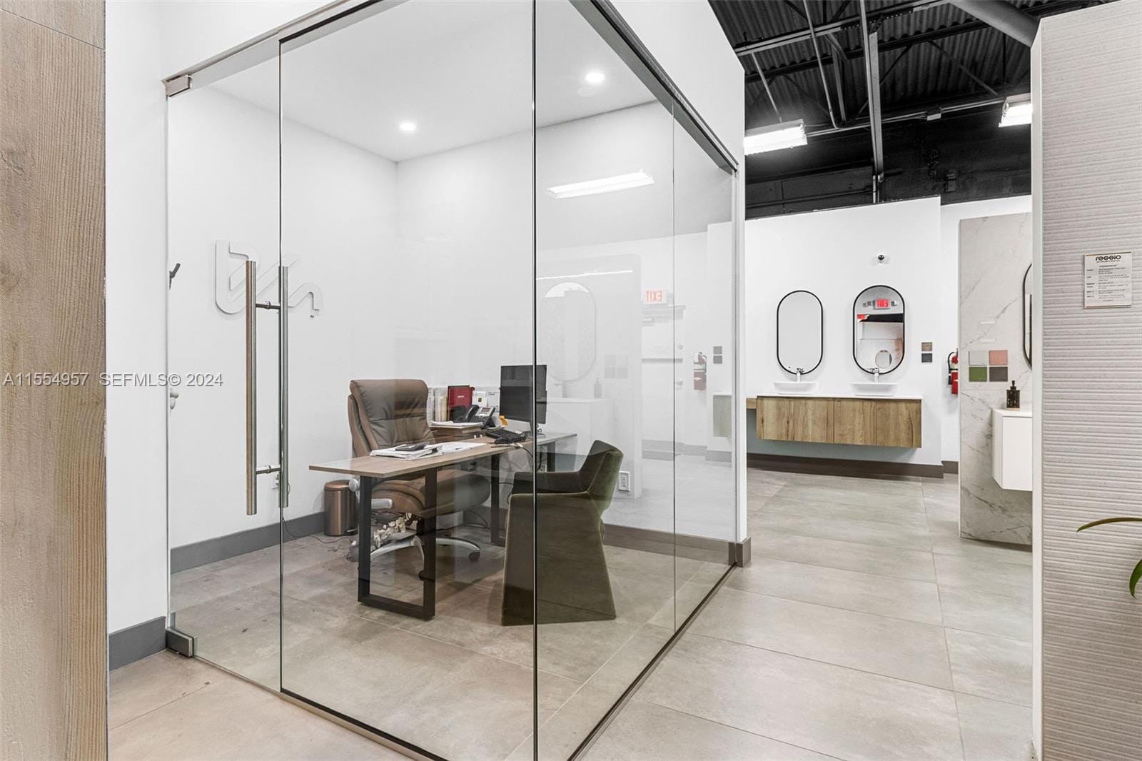 Bath Vanities/accessories And Flooring, Doral, FL 33122 photo 25