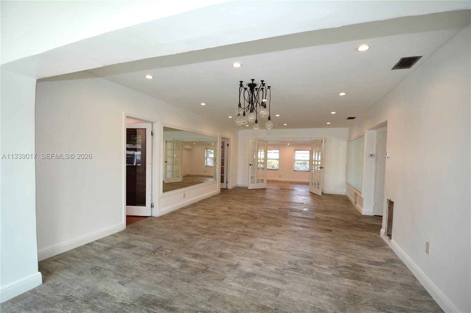 16921 NE 6th Avenue — photo 6