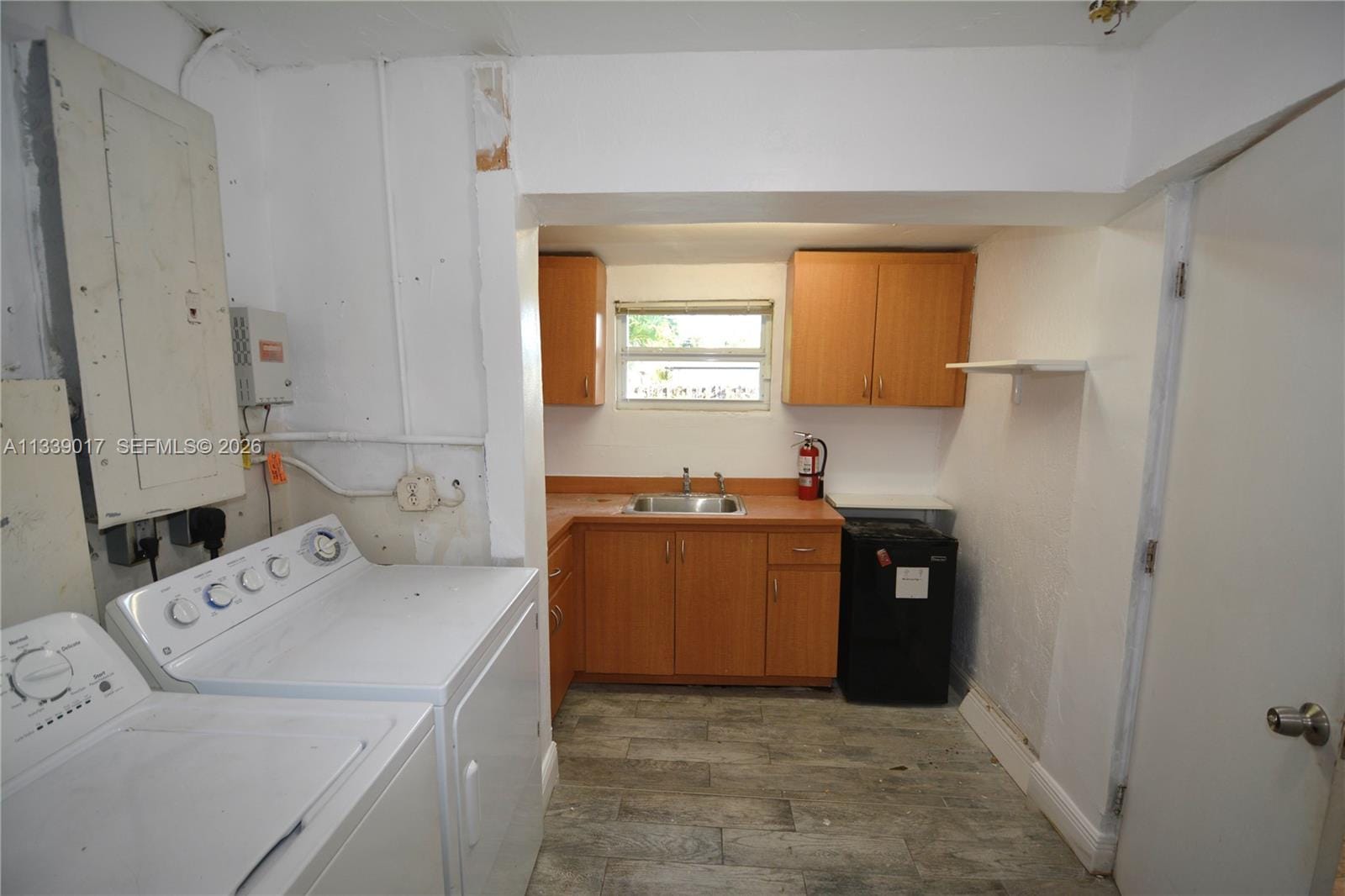 16921 NE 6th Avenue — photo 8