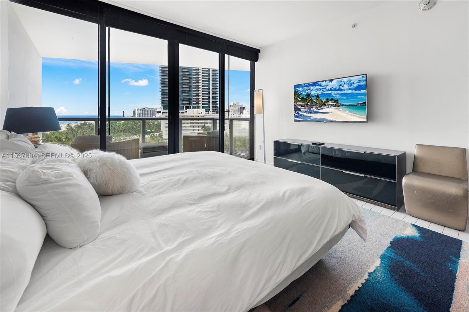 2201 Collins Avenue 814 — photo 11