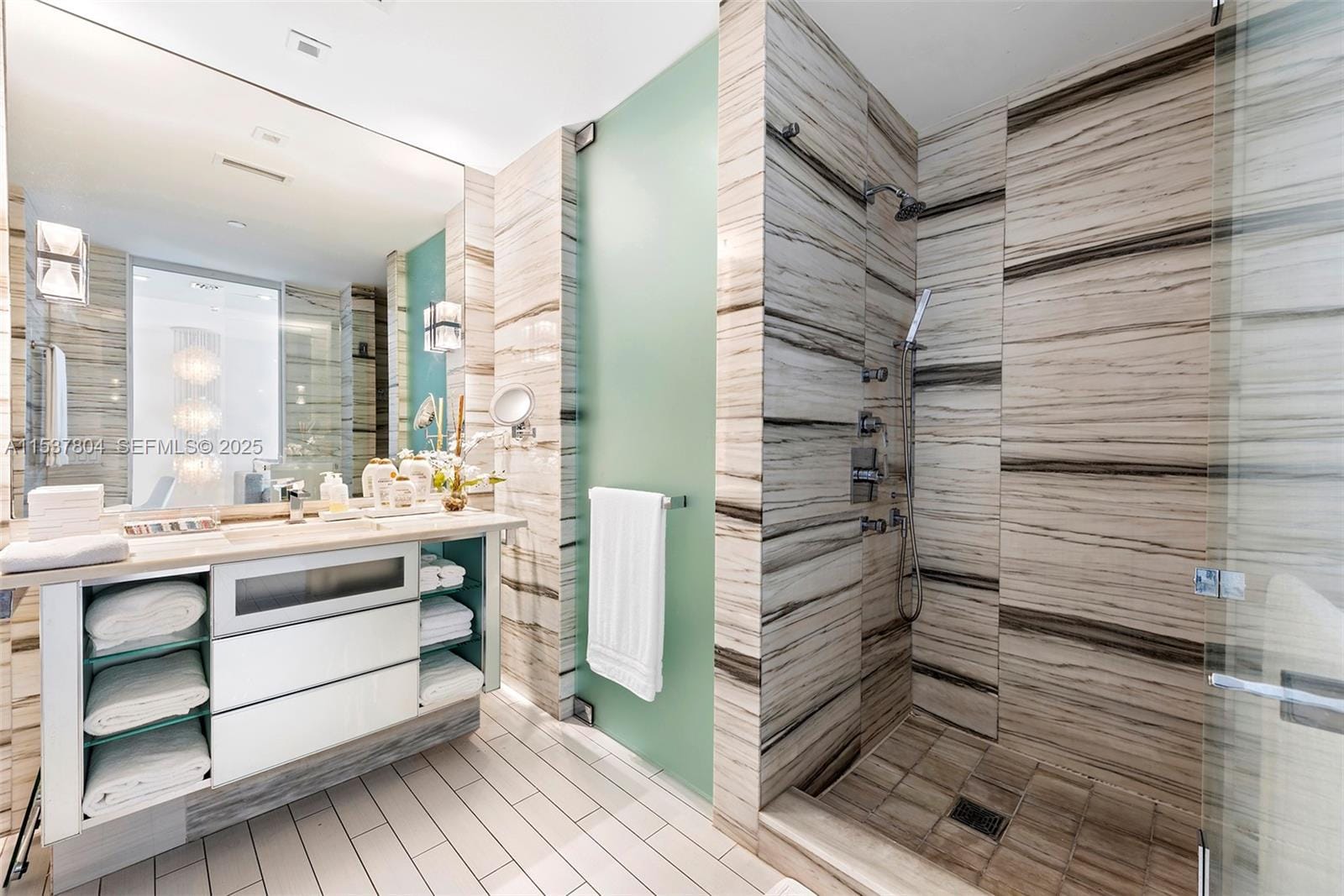 2201 Collins Avenue 814, Miami Beach, FL 33139 photo 17