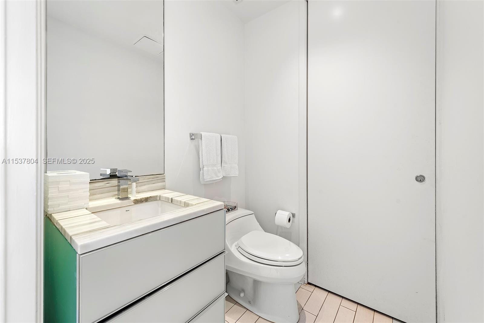 2201 Collins Avenue 814, Miami Beach, FL 33139 photo 18