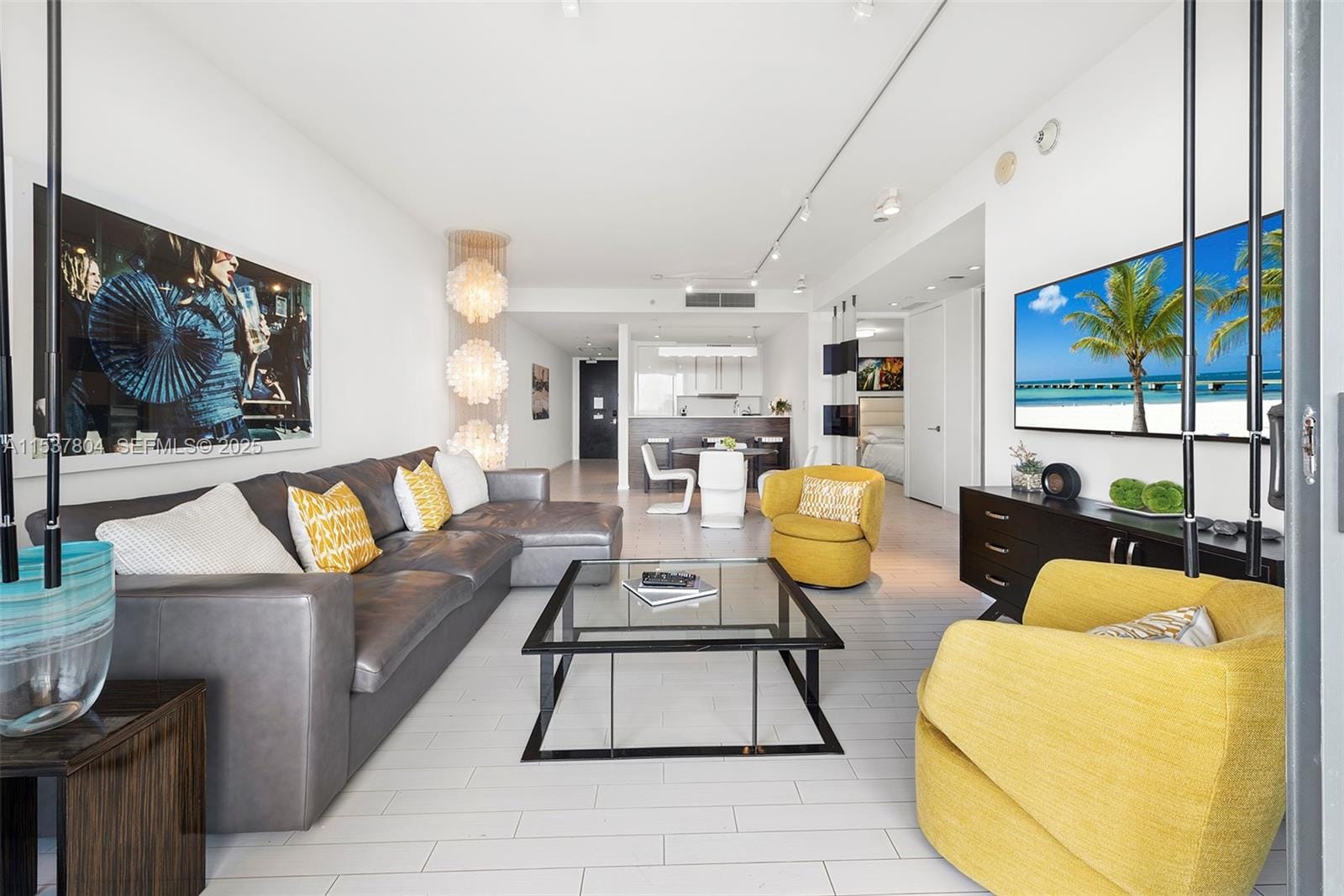 2201 Collins Avenue 814 — photo 5
