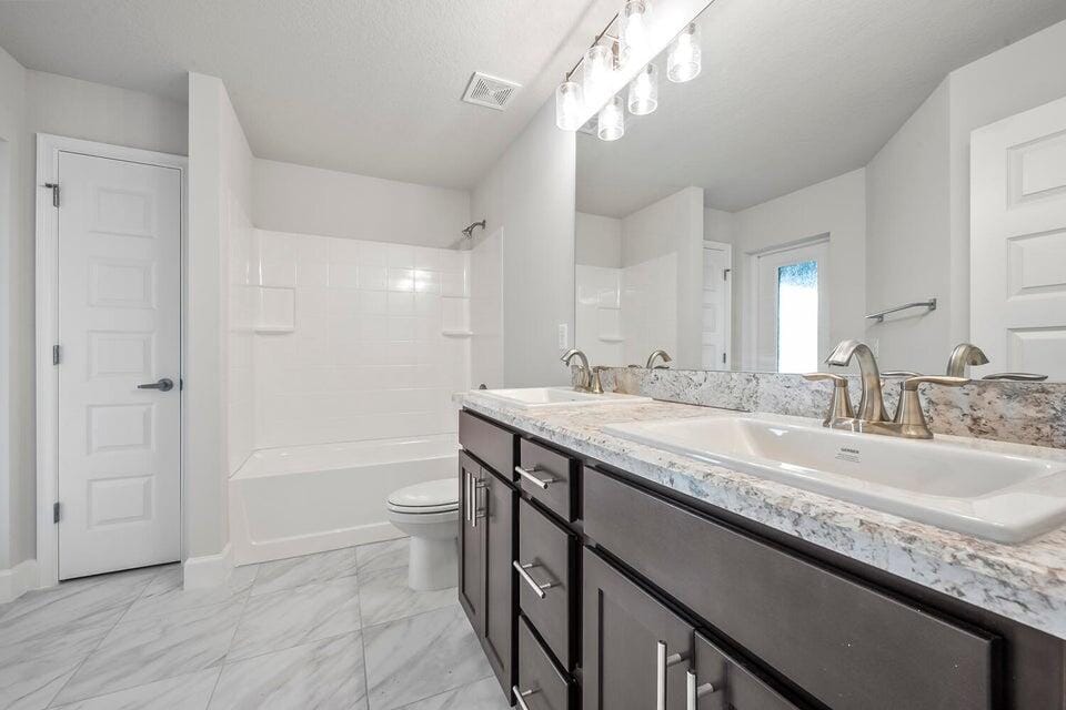 8777 Waterstone Boulevard, Fort Pierce, FL 34951 photo 13