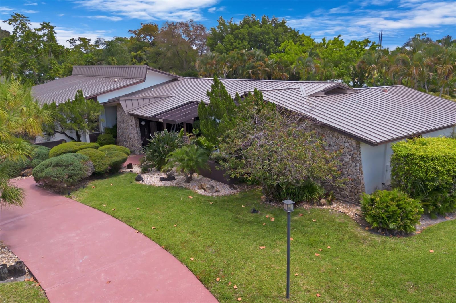 5200 Woodlands Bl, Tamarac, FL 33319