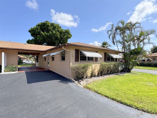 710 Whippoorwill Lane 710, Delray Beach, FL 33445