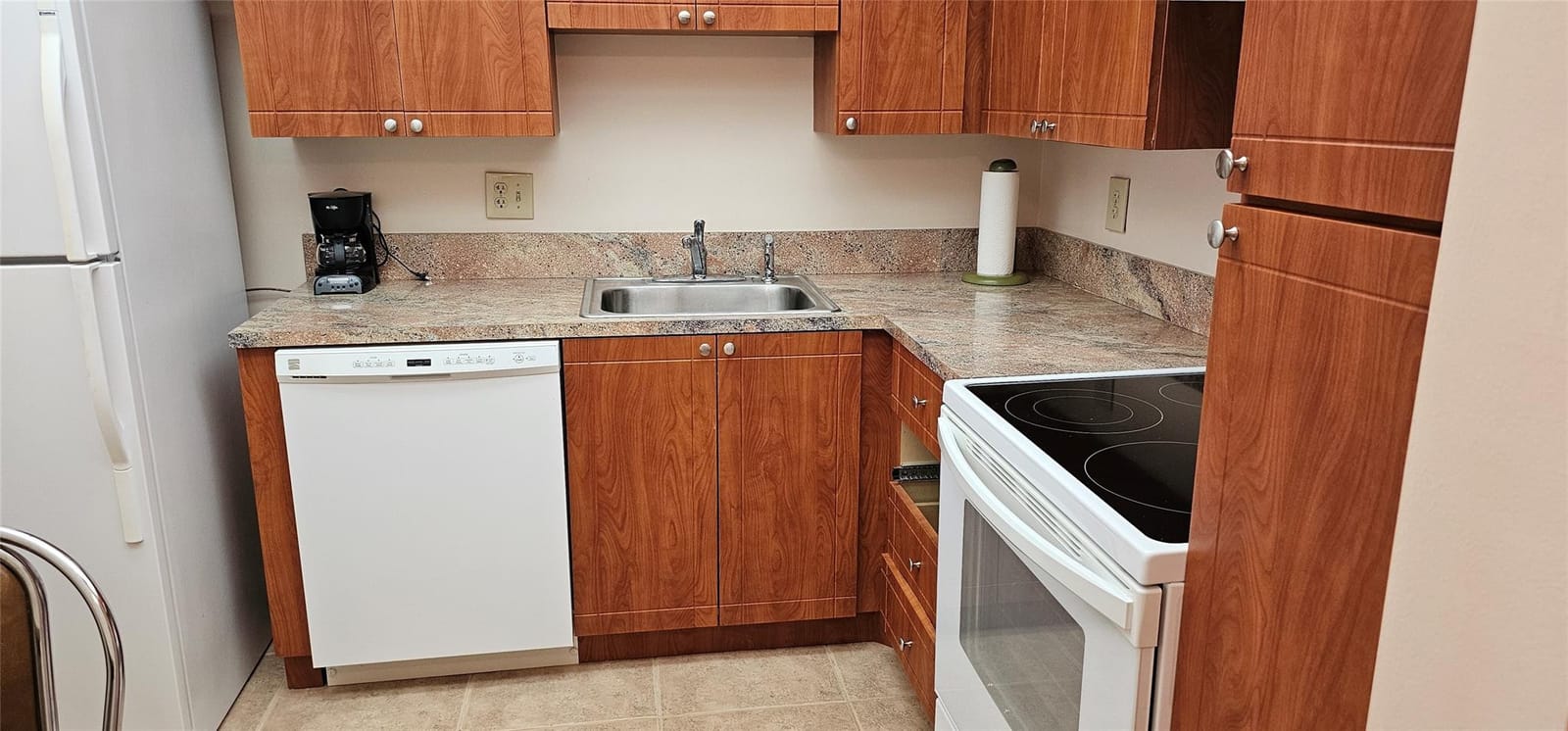 1000 Saint Charles Place 220 — photo 11
