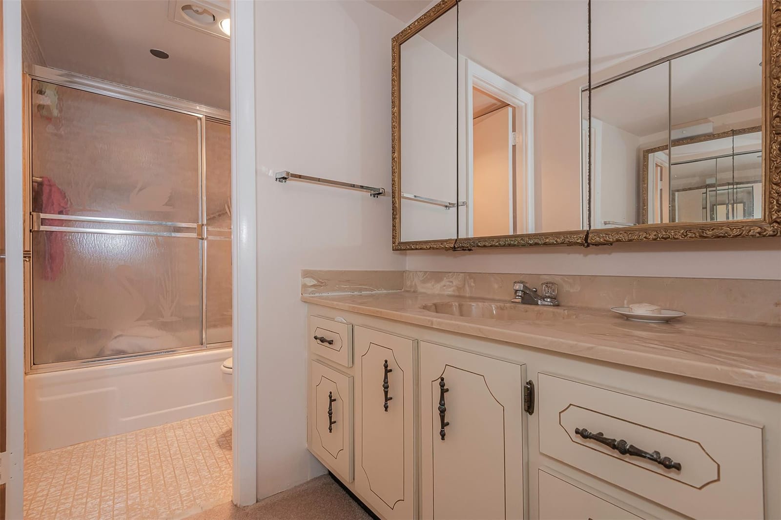 1000 Saint Charles Place 220, Pembroke Pines, FL 33026 photo 24