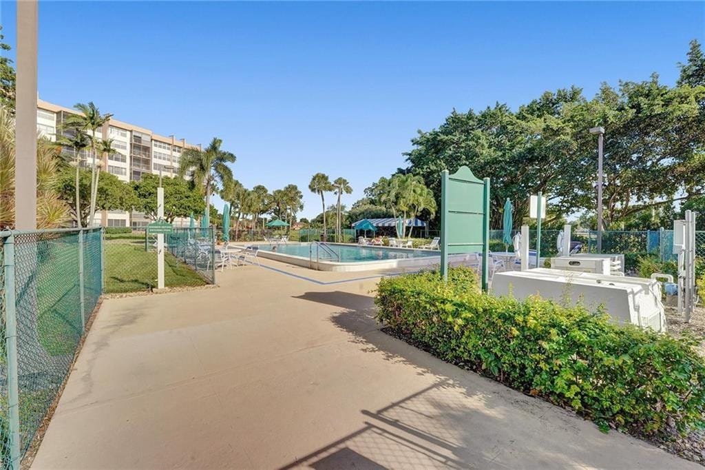 1000 Saint Charles Place 220, Pembroke Pines, FL 33026 photo 29