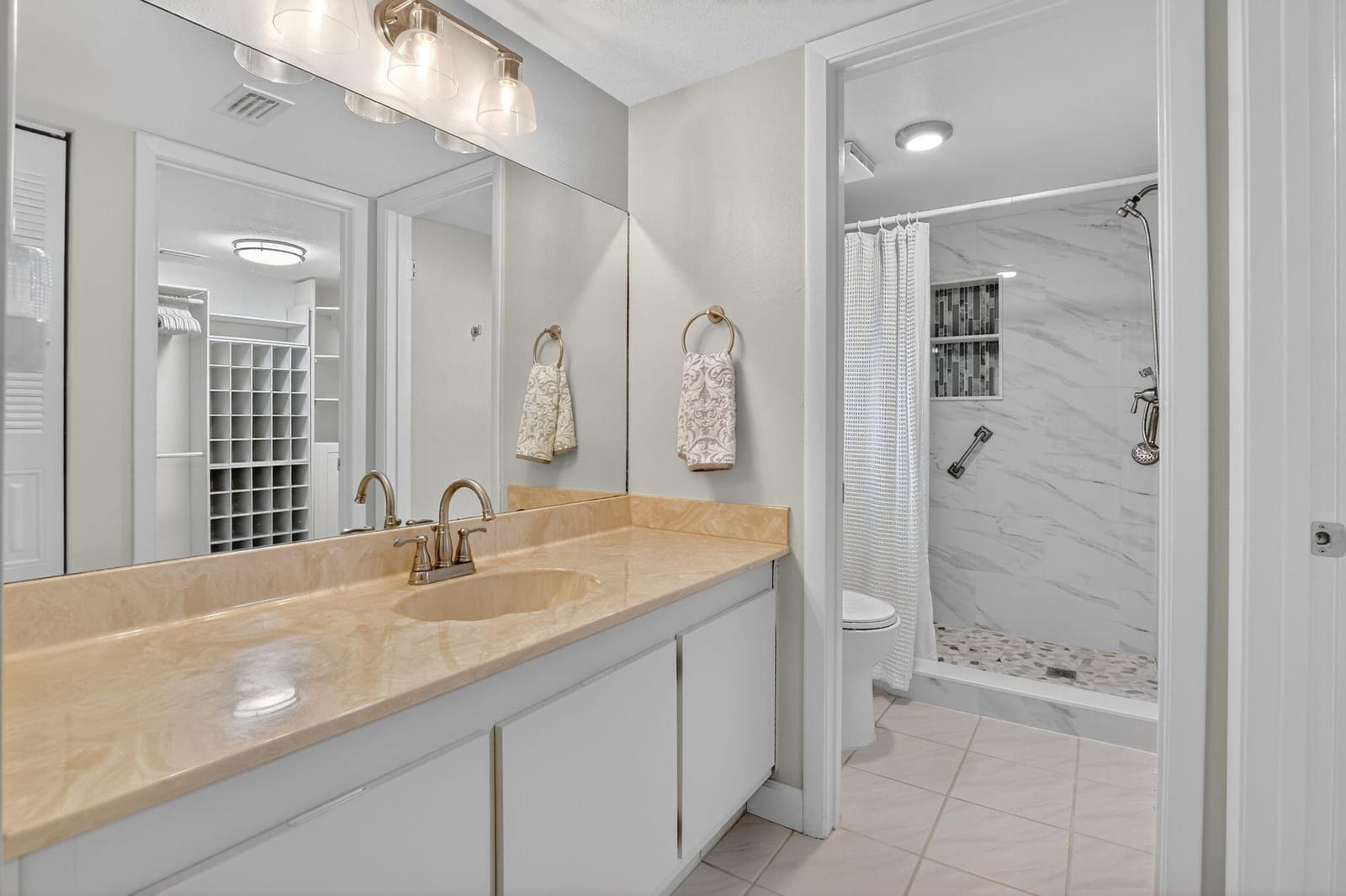22052 Palms Way 106, Boca Raton, FL 33433 photo 7