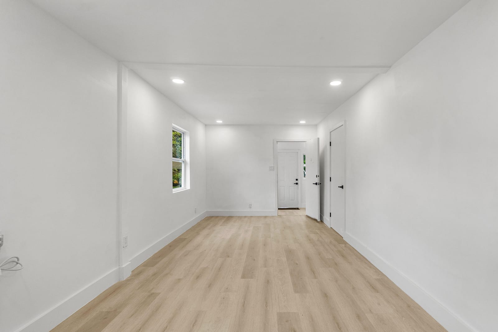 114 NW 10th Avenue — photo 9