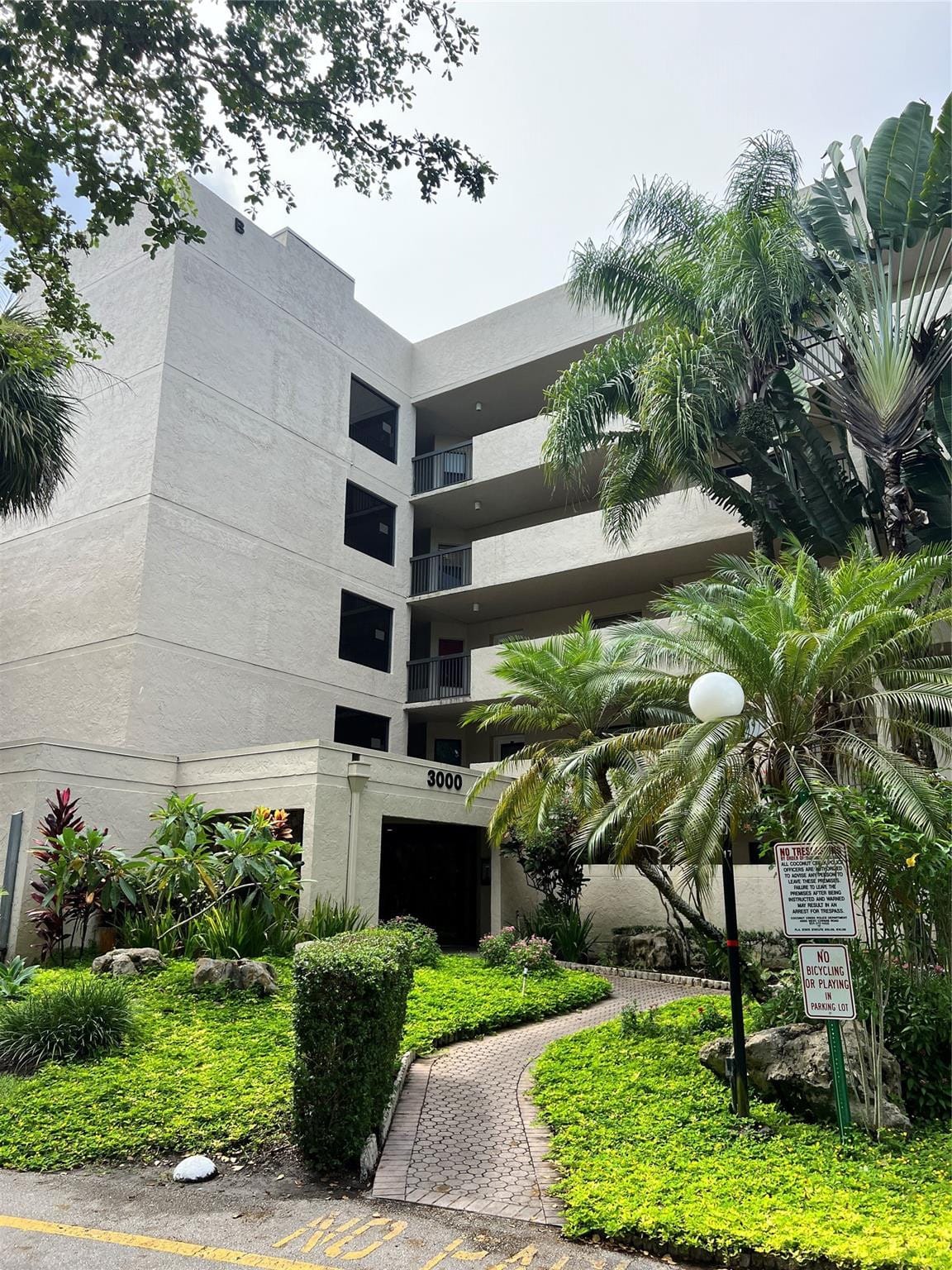 3000 NW 42nd Avenue B408, Coconut Creek, FL 33066