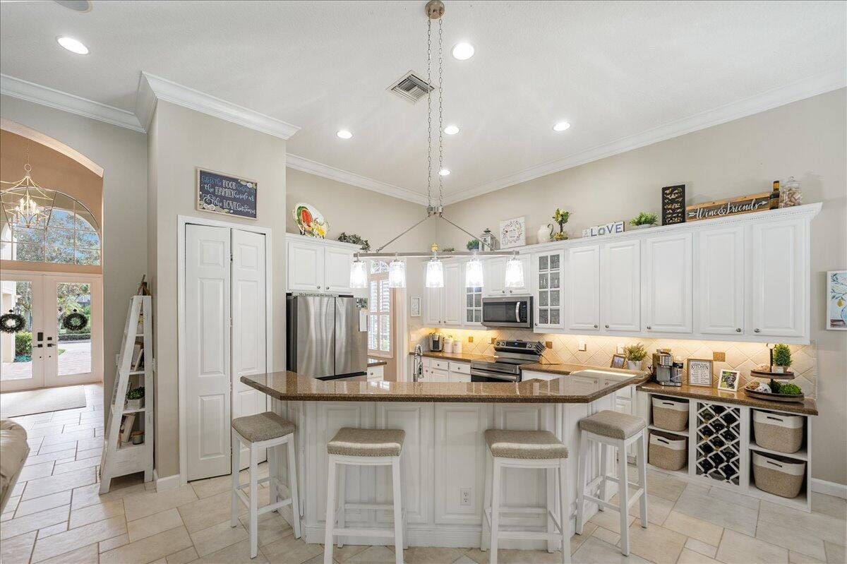 8809 Champions Way — photo 10