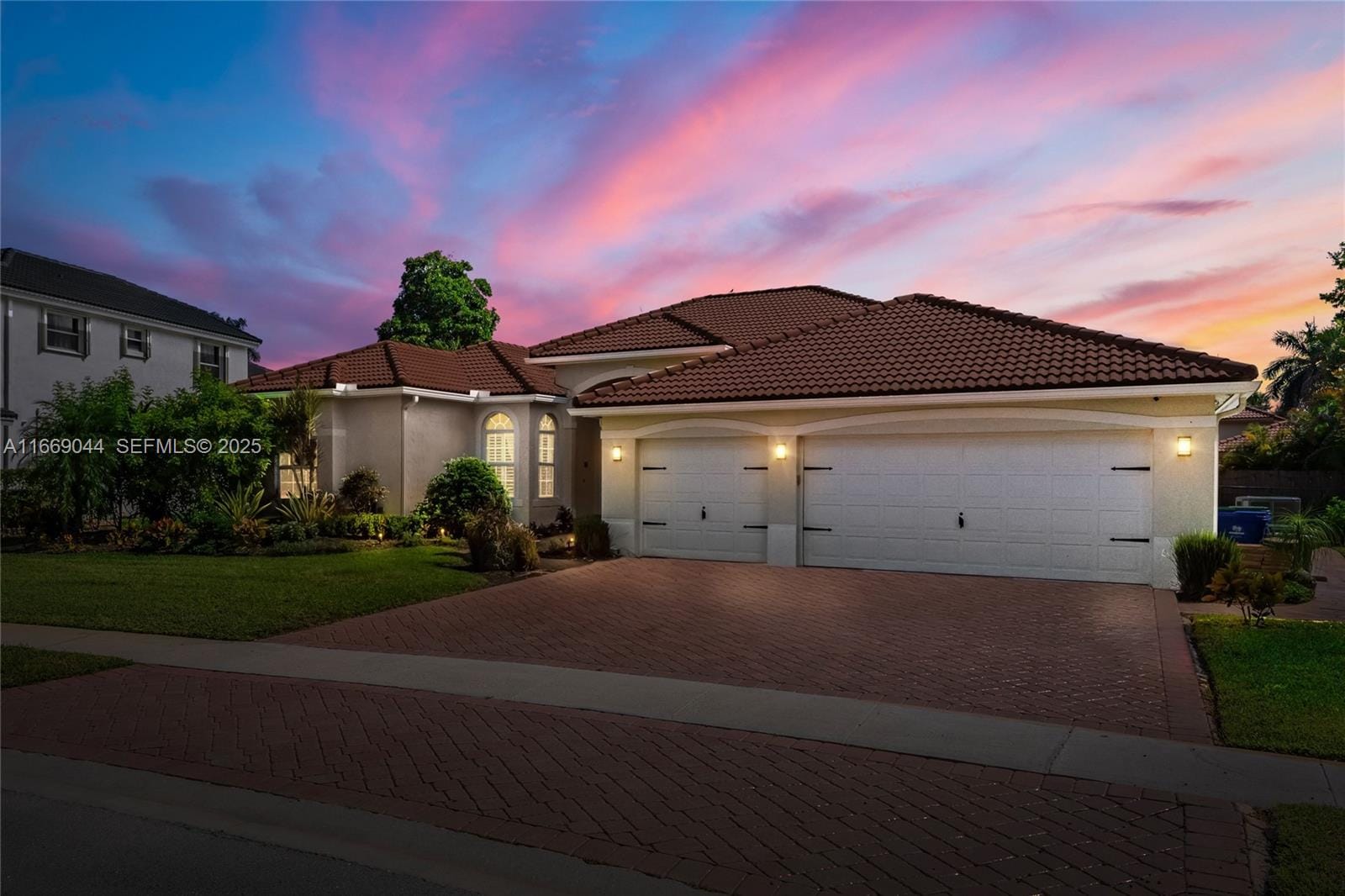 3915 SW 185th Terrace, Miramar, FL 33029