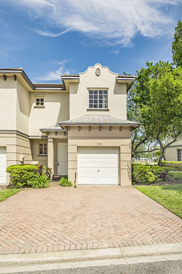 970 Tortuga Lane, Riviera Beach, FL 33404
