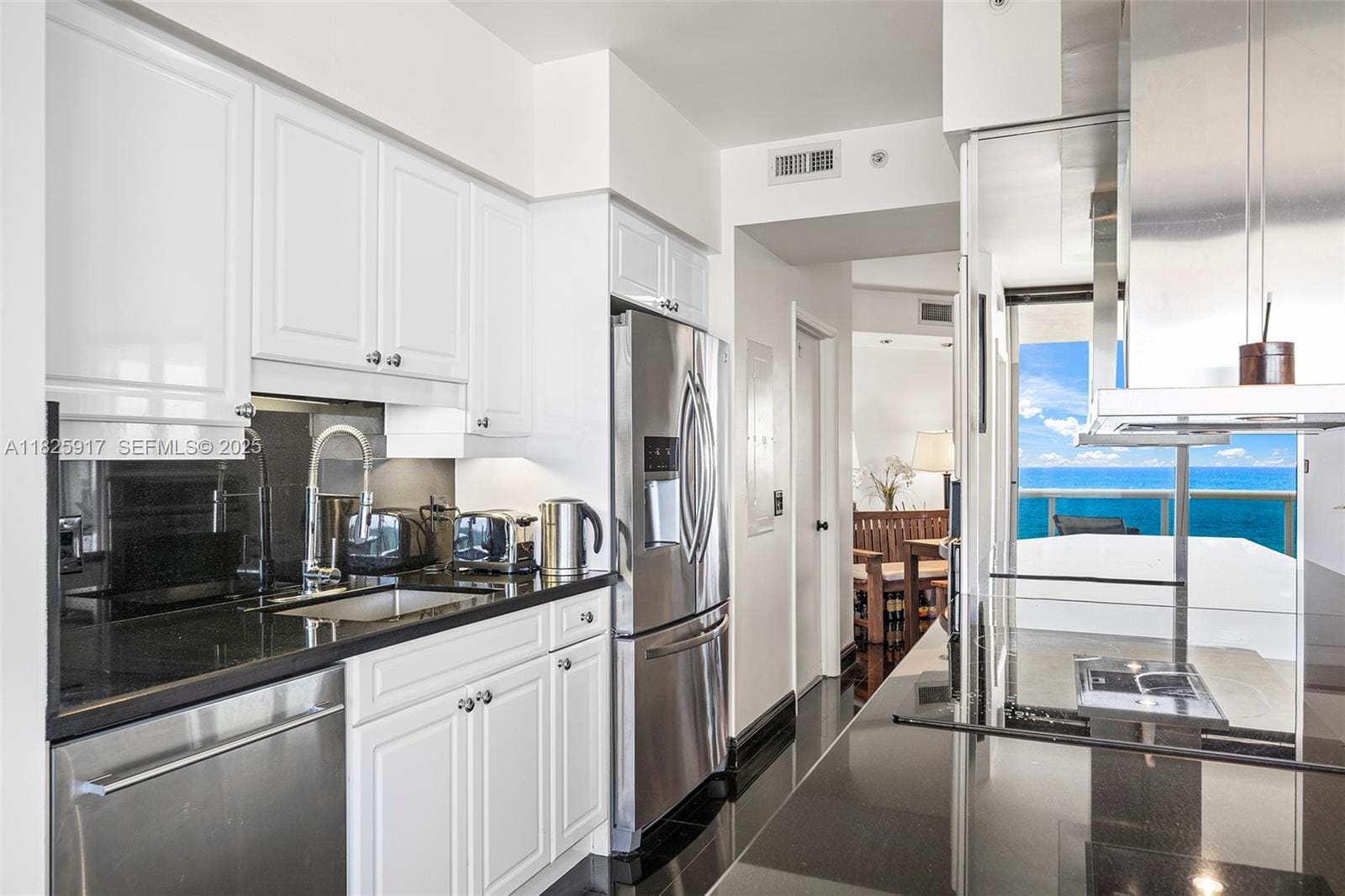4779 Collins Avenue 702, Miami Beach, FL 33140 photo 8