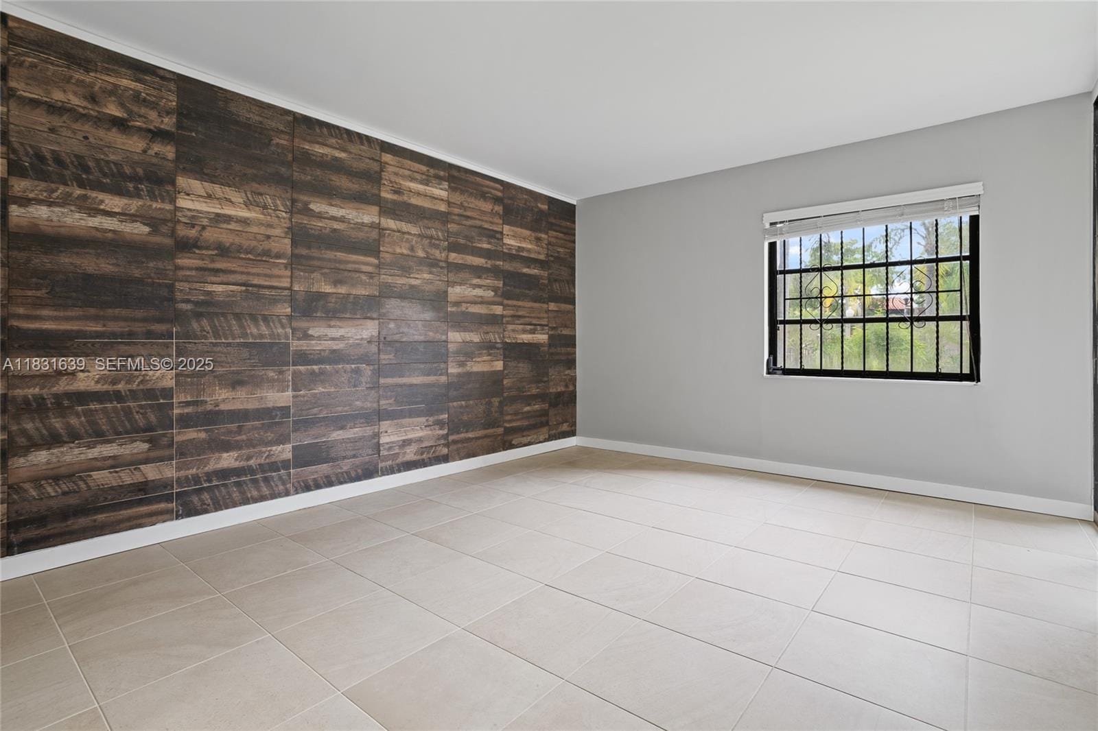20801 San Simeon Way 105, Miami, FL 33179 photo 11