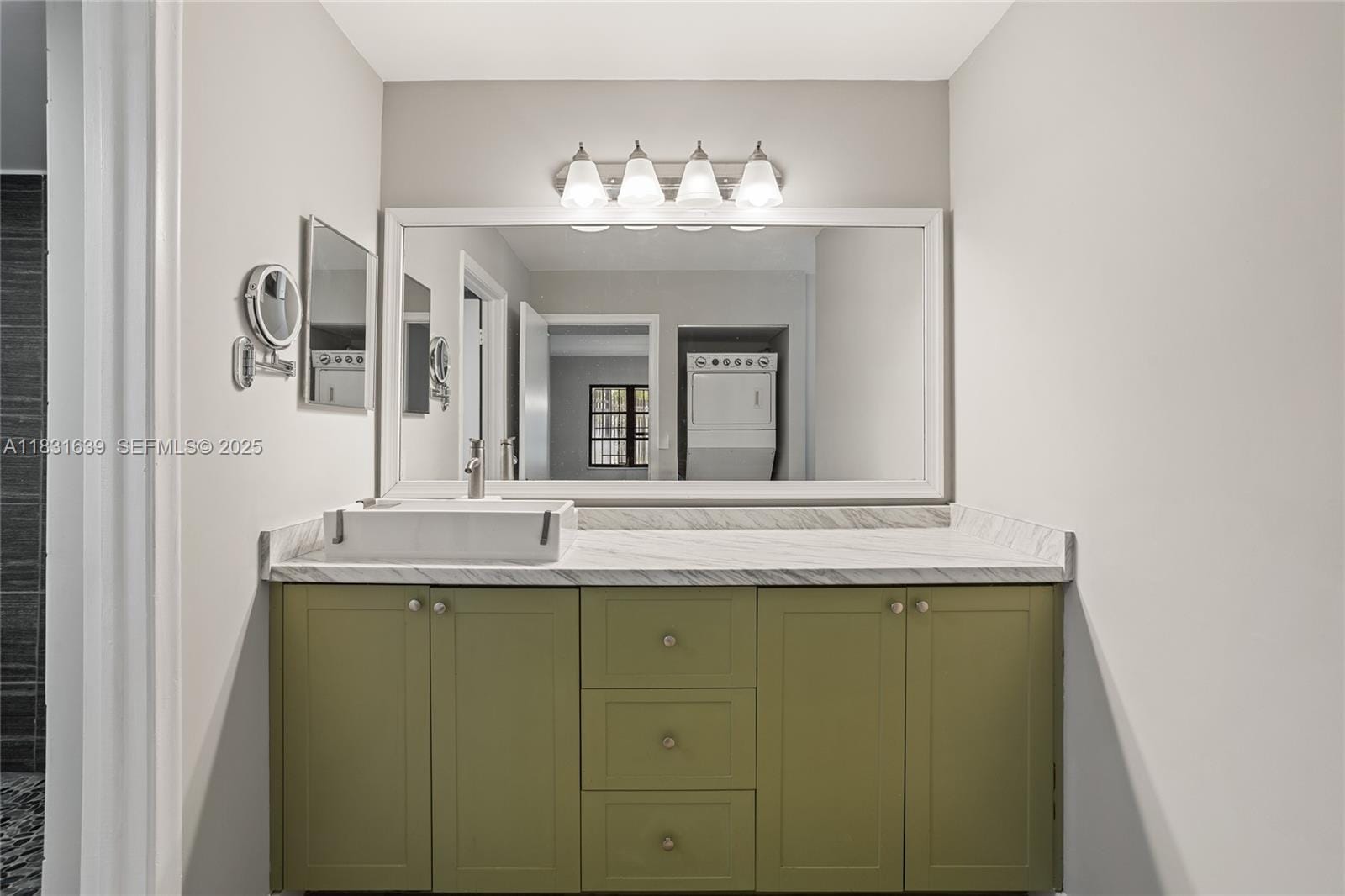 20801 San Simeon Way 105, Miami, FL 33179 photo 17