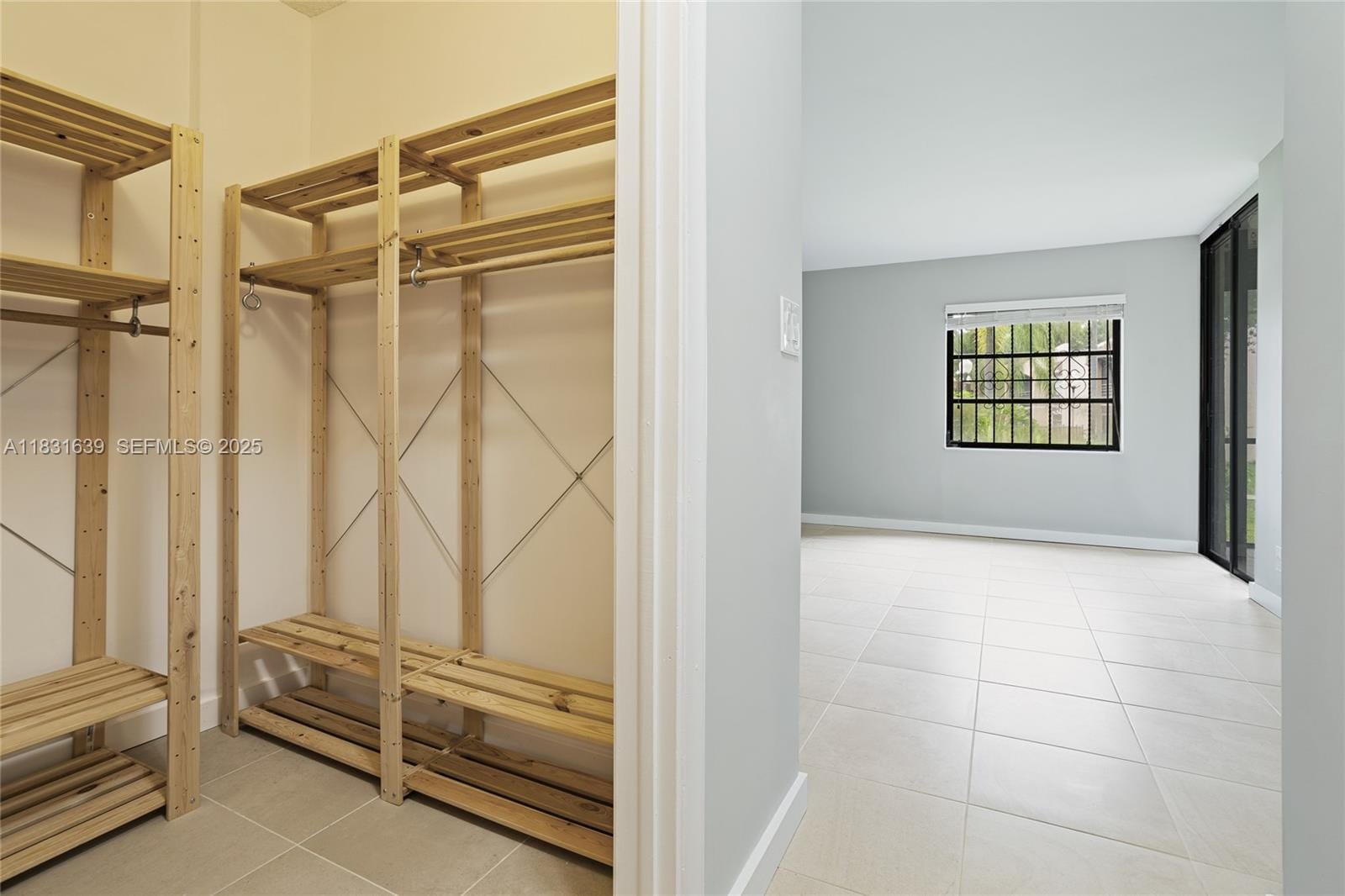 20801 San Simeon Way 105, Miami, FL 33179 photo 19