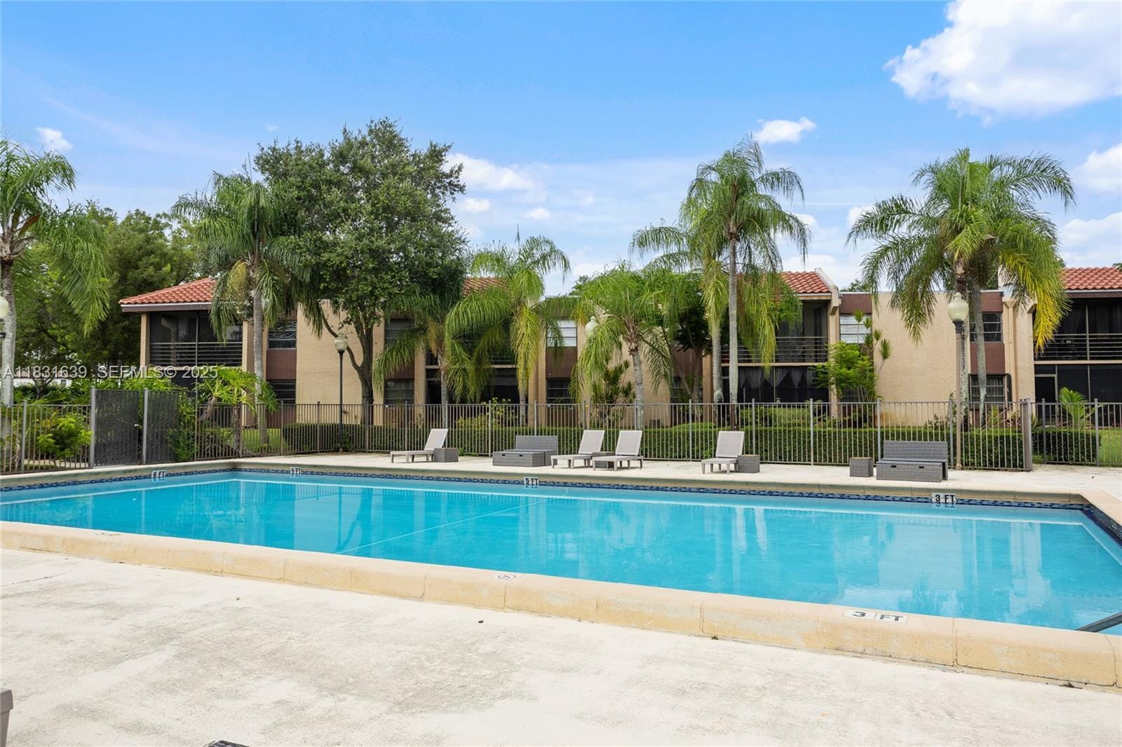 20801 San Simeon Way 105, Miami, FL 33179 photo 29
