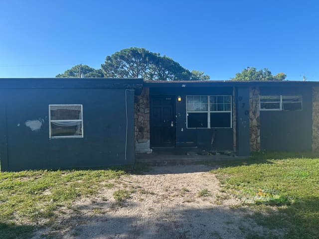 920 Revels Lane, Fort Pierce, FL 34982