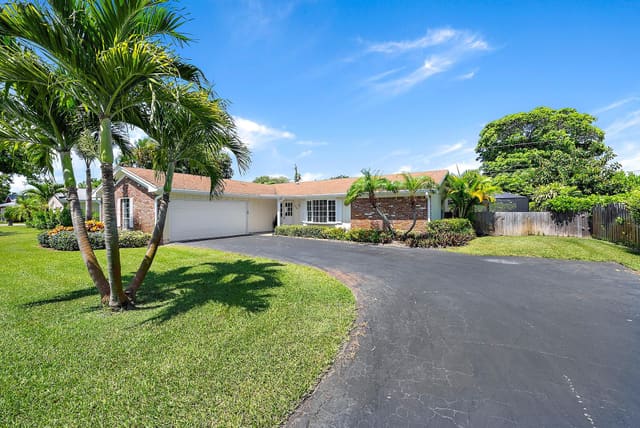 19927 Hibiscus Drive, sold in Jupiter Ridge, Jupiter, FL