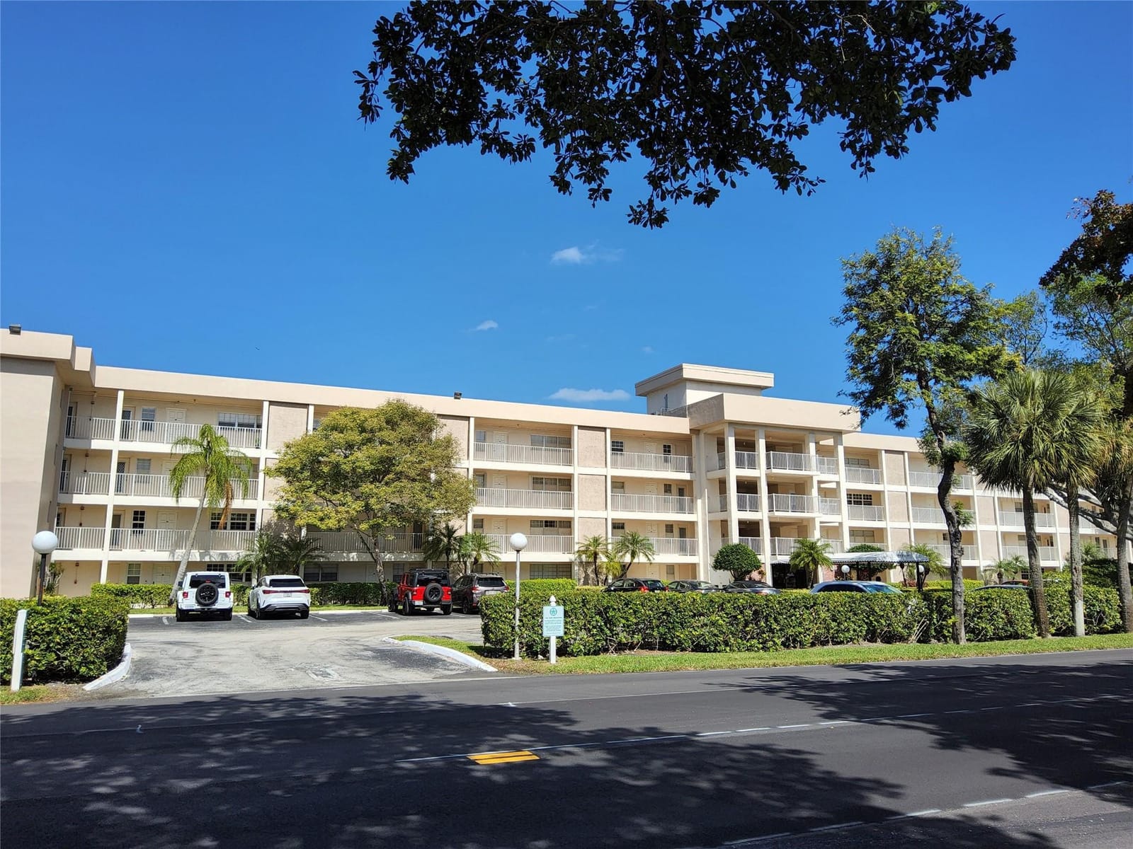 3151 S Palm Aire Drive 309, Pompano Beach, FL 33069
