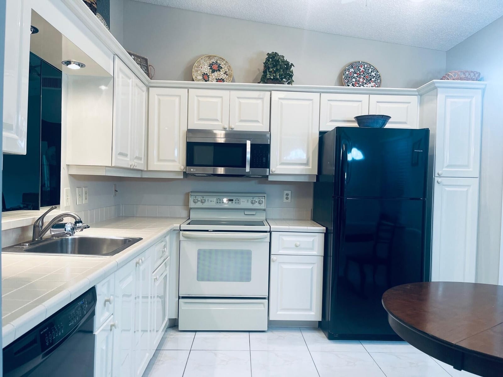 18619 Breezy Palm Way — photo 10