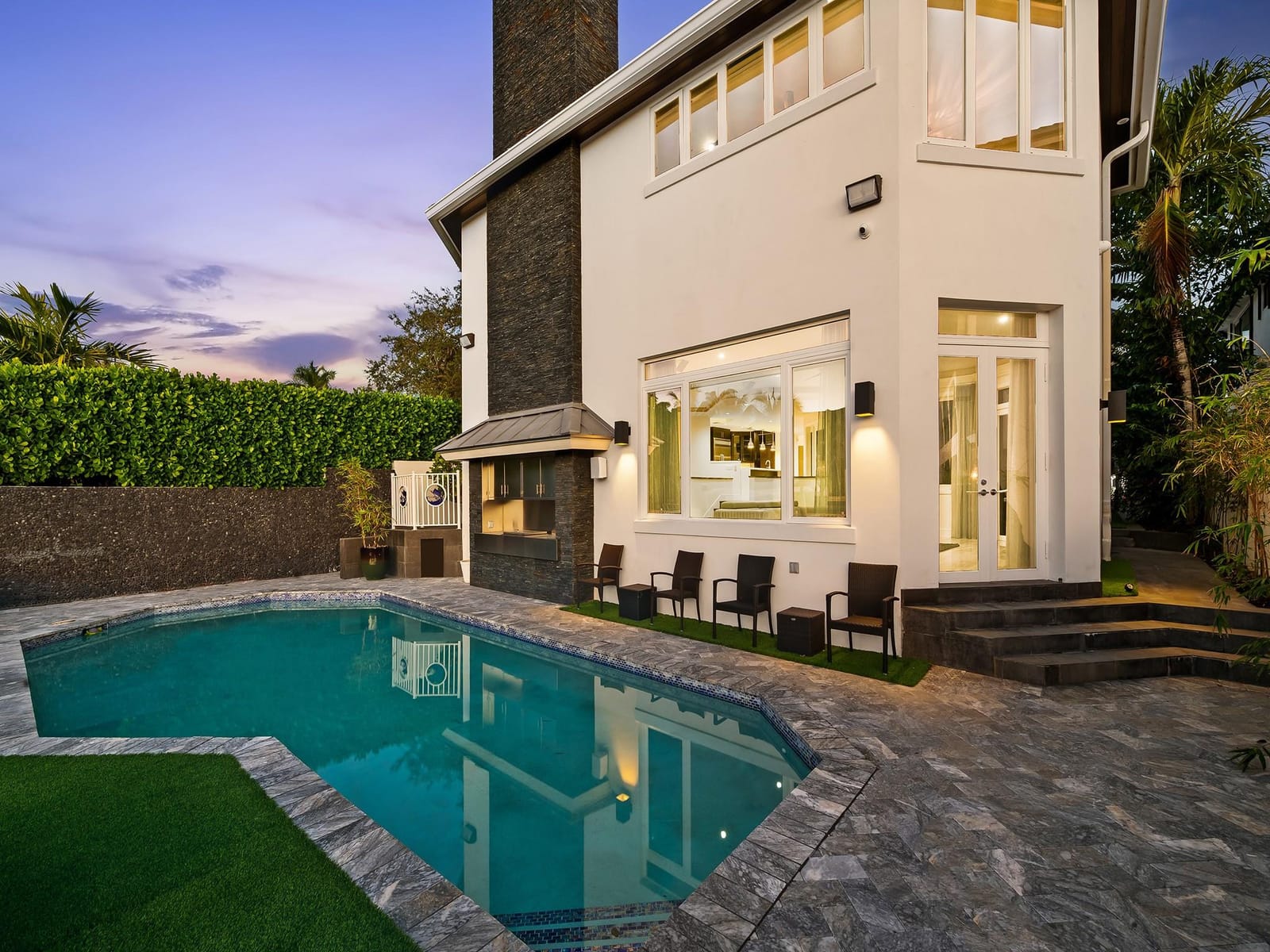 1425 Ponce De Leon Drive — photo 4